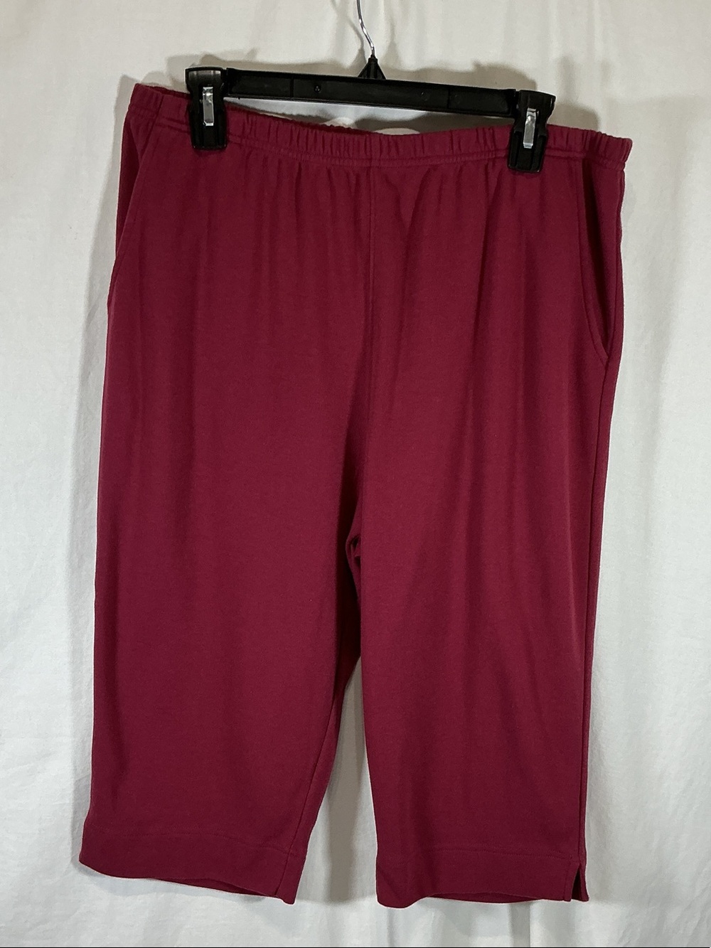Blair Women's Maroon Capris